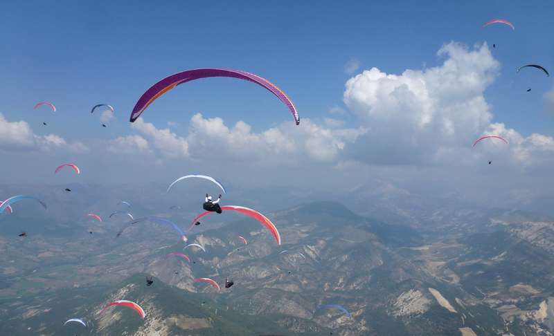 La Selección Española, con el navarro Iván Colás en sus filas, Subcampeones de Europa de Parapente